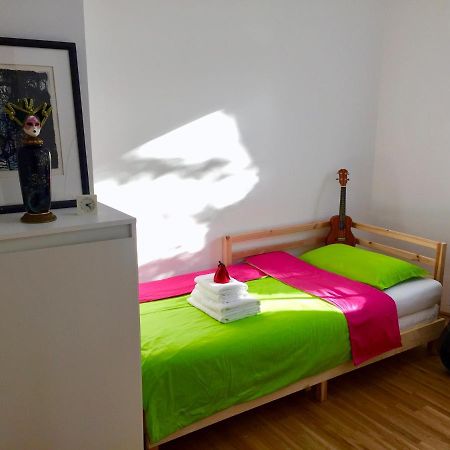 Cozy Danube Room - 15 Mins To Downtown Wien Exteriör bild